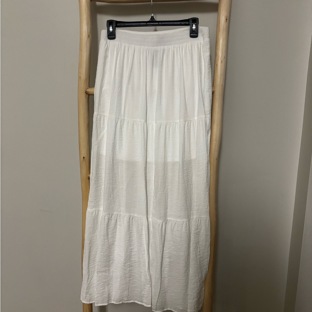 Elegant White Midi Skirt
